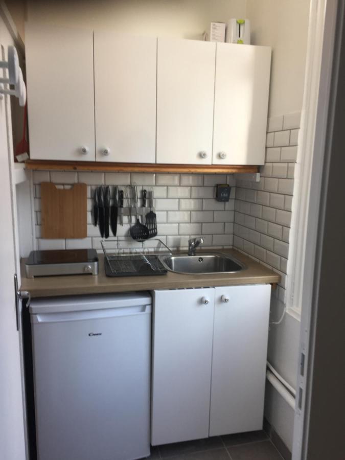 Апартаменты Studette Tiny House De L Eglise 12 M2 О Экстерьер фото